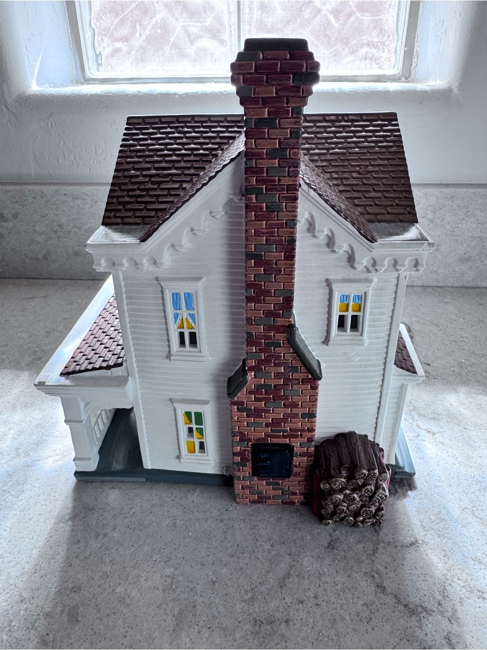 Department 56 The Original Snow Village Year Round Holiday House-No lights - Picture 3 of 7